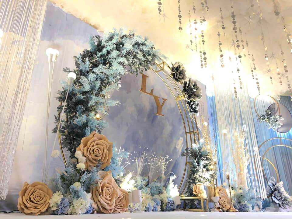 Wedding stage set